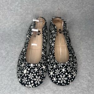The Storehouse Flats Leather Foldable Shoes Ballet Flats Snowflake Sz 9 Black